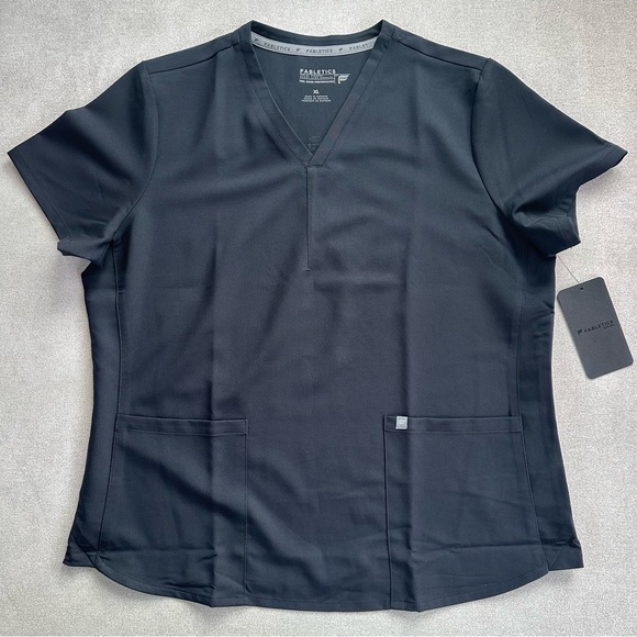 NWT Fabletics Method Two Pocket Scrub Top. XL. Black. - Picture 2 of 8